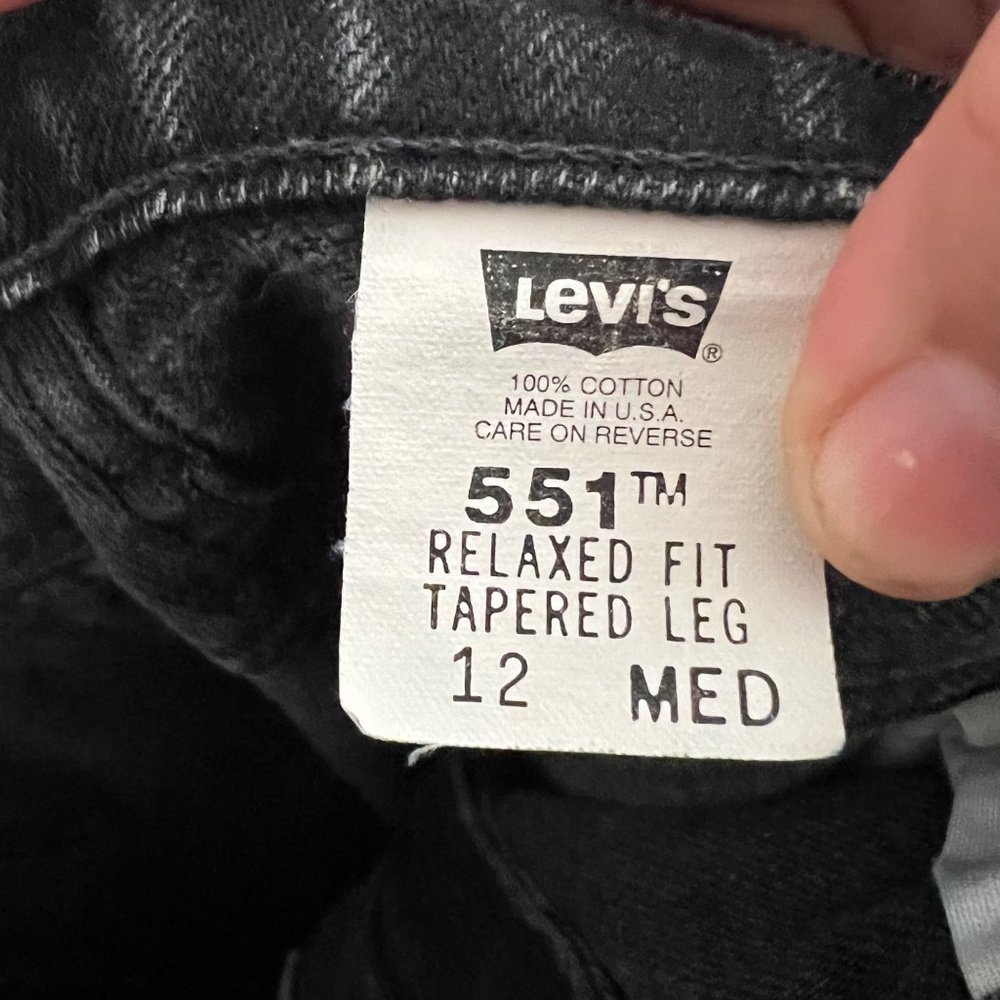 LEVI’S 551 Relaxed Fit Tapered Leg Black Denim Jean Pants Size 12 MED - Picture 11 of 11